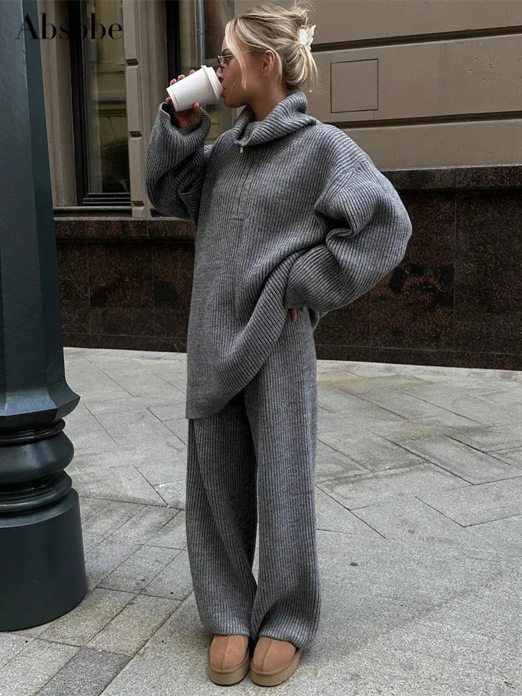 Set coordinato con maglione a mezza zip in tinta unita