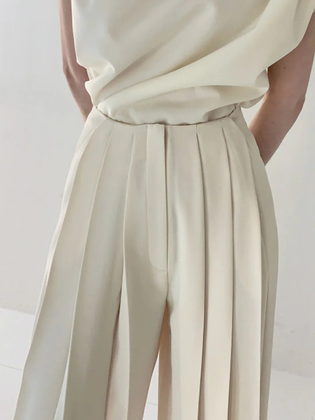 Pleated High Waist Wide Leg Pants Loose Straight Pants - LA FEMME WANDERER