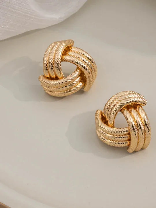 Knotted Earnings - LA FEMME WANDERER