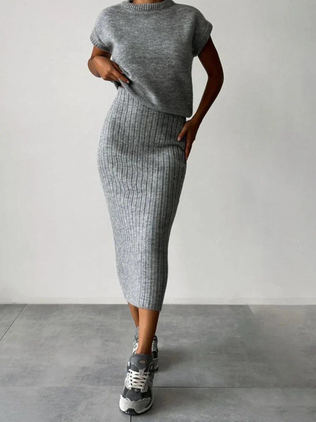 Chunky Knit Tank Top and High Waist Midi Knit Skirt Matching Set - LA FEMME WANDERER