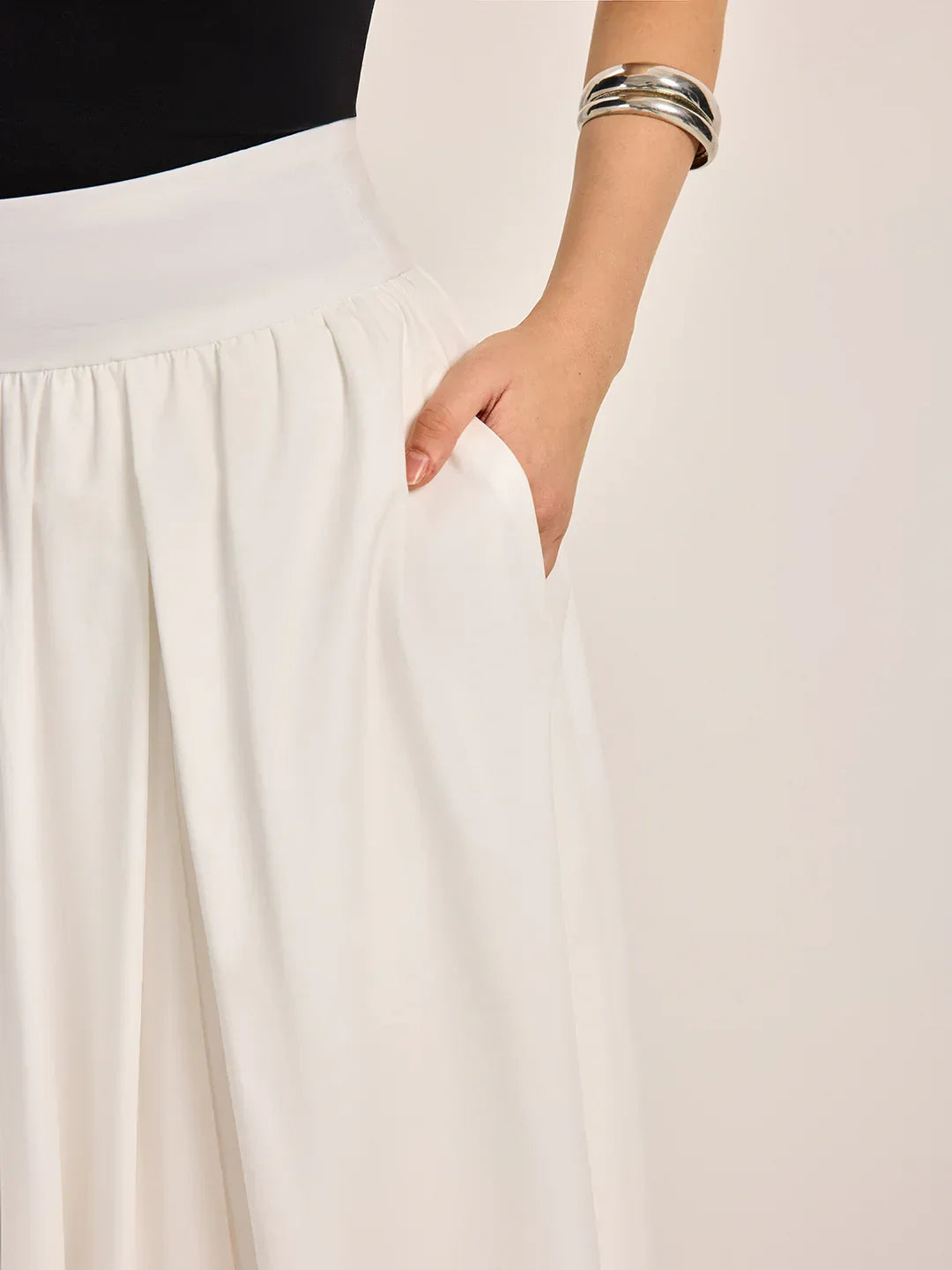 Casual Slim Fit High Waist Pleated Skirt - LA FEMME WANDERER