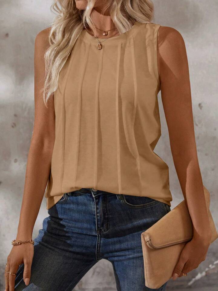 Solid Color Round-Neck Pleated Casual Tank Top - LA FEMME WANDERER