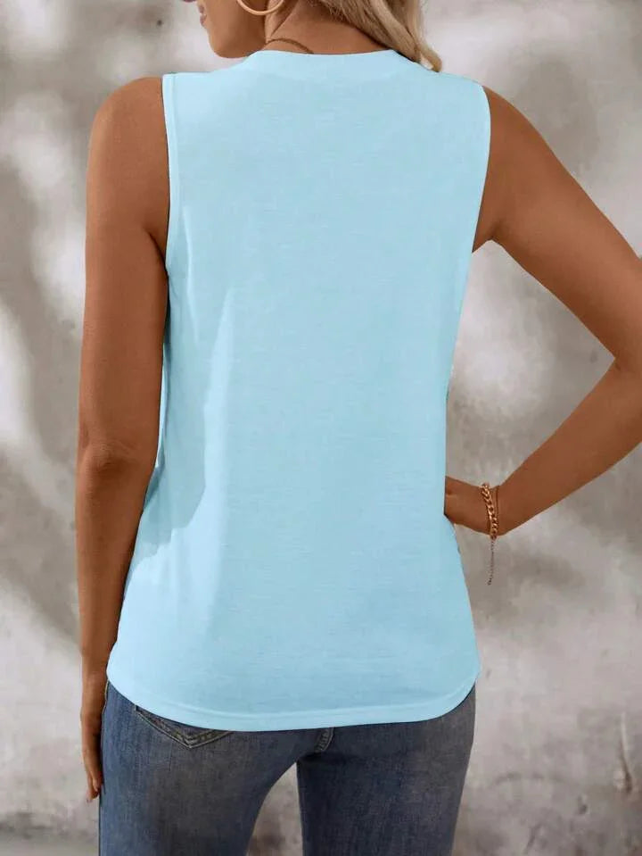 Solid Color Round-Neck Pleated Casual Tank Top - LA FEMME WANDERER