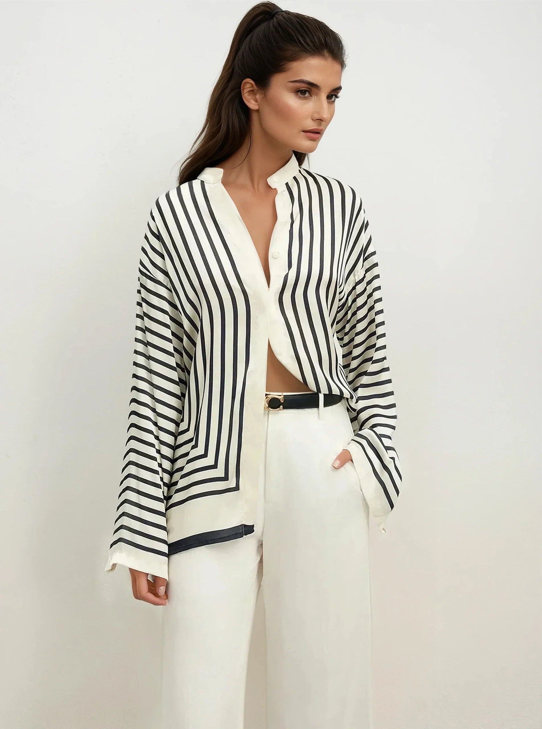 Women's Round Neck Striped Slit Long Sleeve Shirt - LA FEMME WANDERER