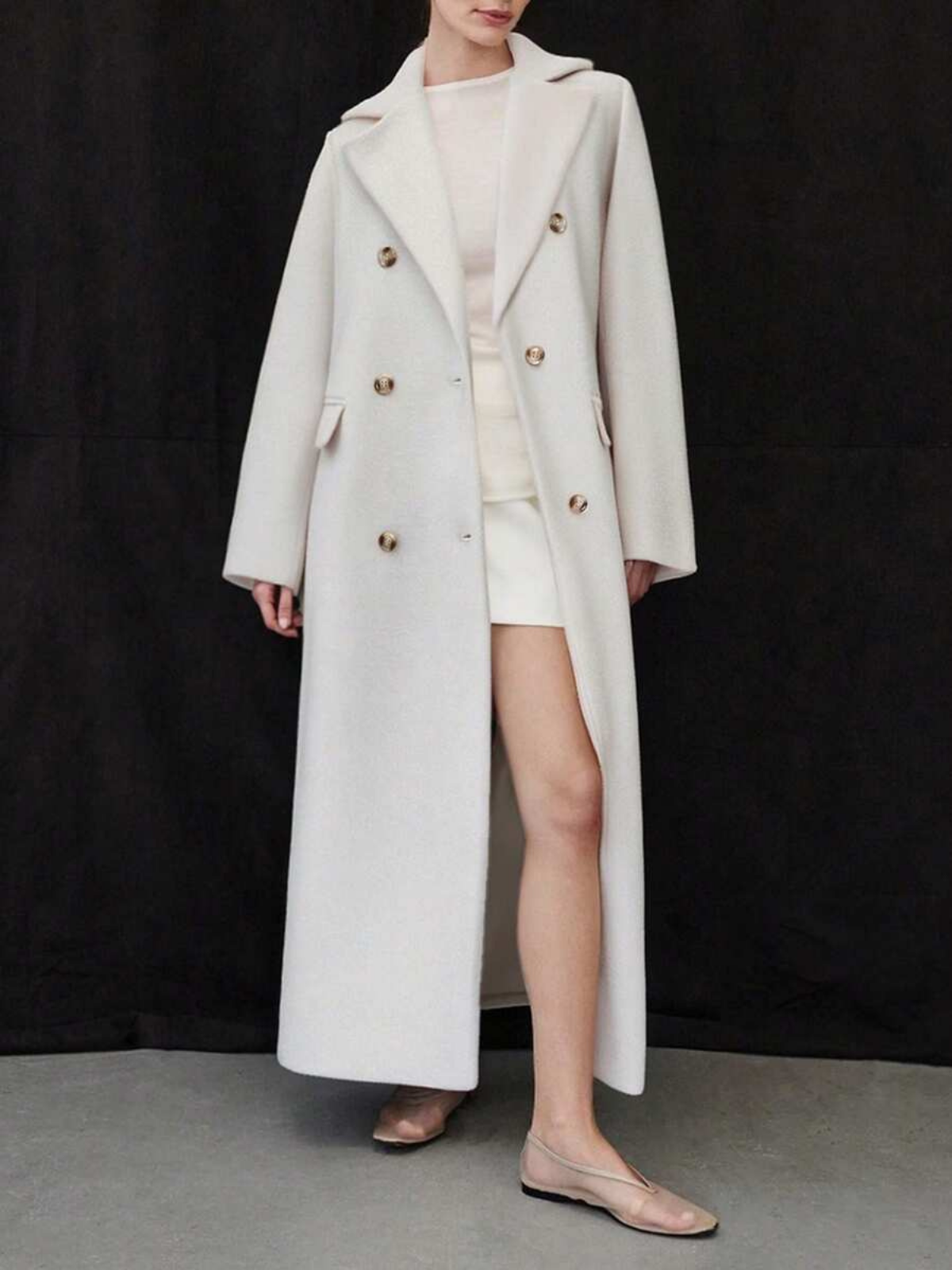 Cappotto doppiopetto classico in lana