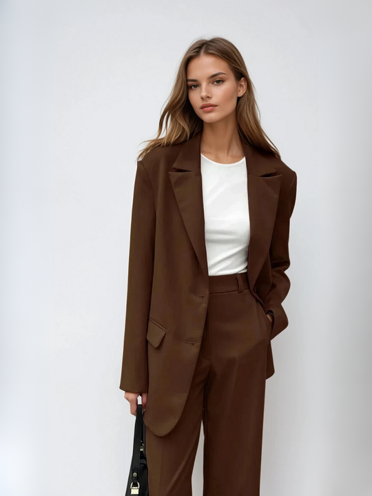 Blazer vintage Mocha e pantaloni a gamba larga