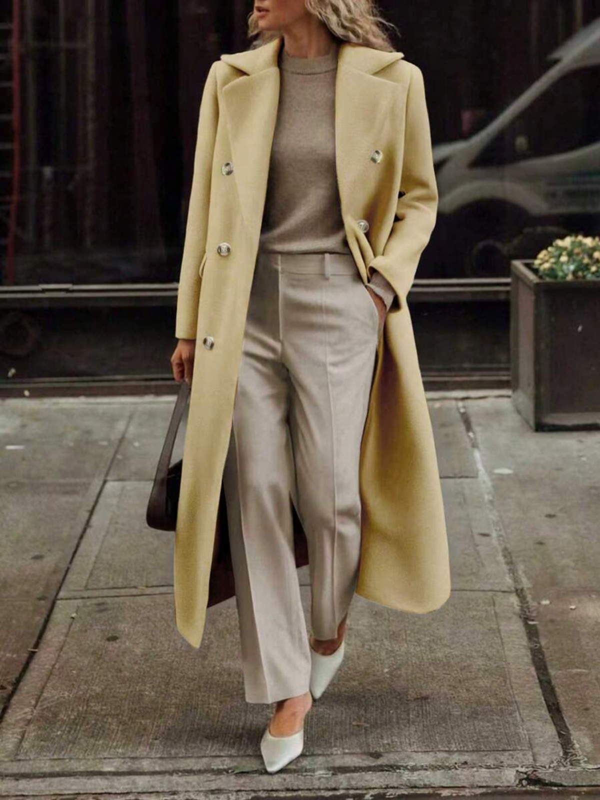 Cappotto doppiopetto classico in lana