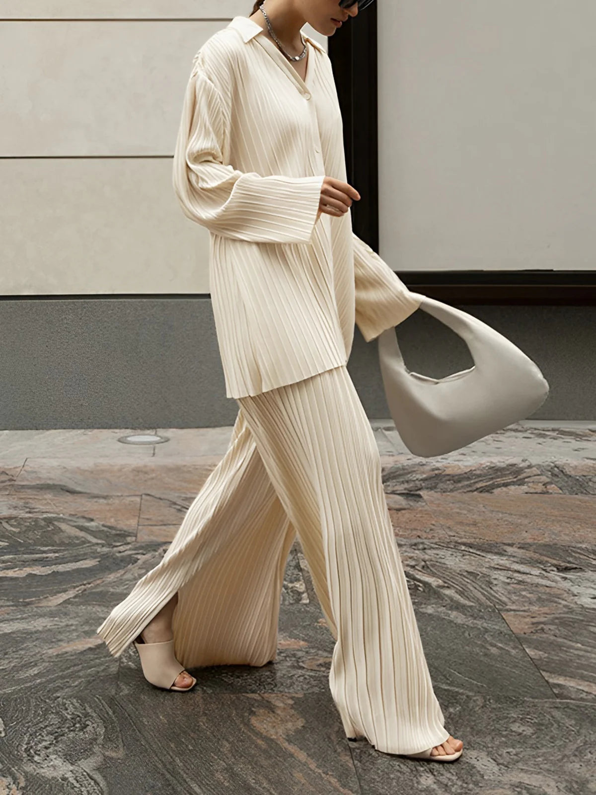 Oversized Leisure Pleat Pockets Two Piece Pants Set - LA FEMME WANDERER