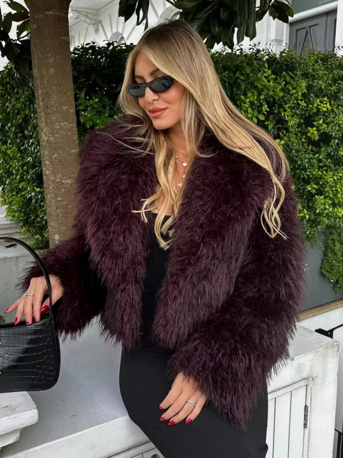 Fuzzy Faux Fur Short Coat - LA FEMME WANDERER