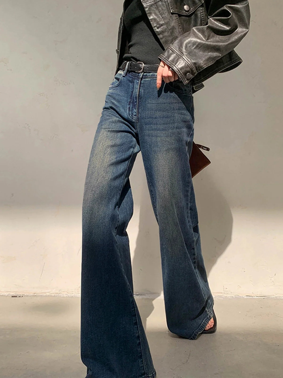 Vintage Denim Washed Wide Leg Jeans - LA FEMME WANDERER